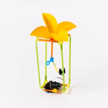 Strawbees STEAM Robotics Classroom Solution